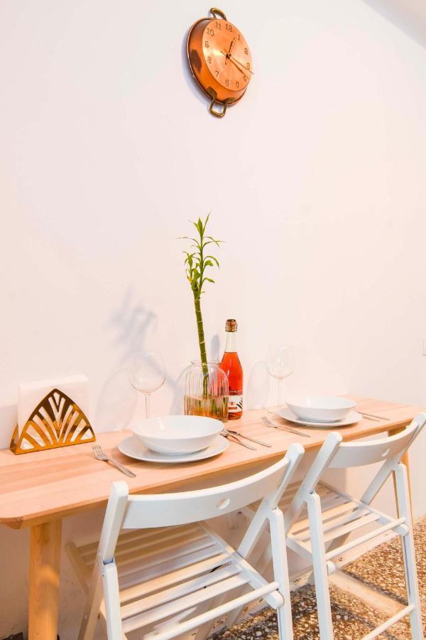 P&P Apartaments Arapiles مالقة المظهر الخارجي الصورة