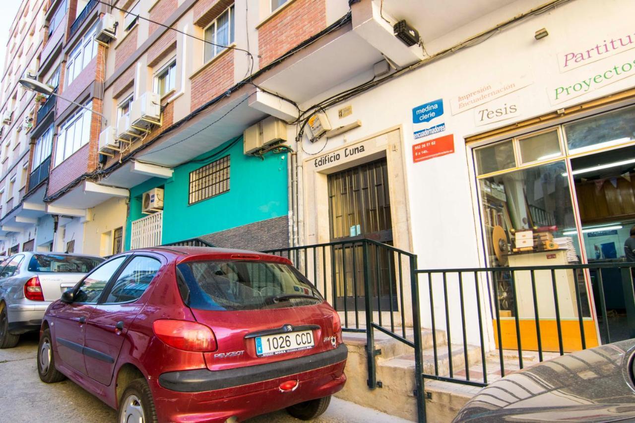 P&P Apartaments Arapiles مالقة المظهر الخارجي الصورة
